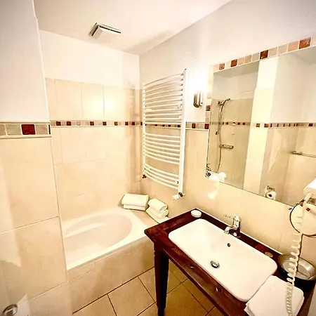 Hotel Zur Romerbrucke